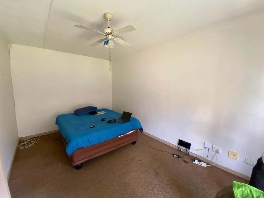 2 Bedroom Property for Sale in Kannoniers Park North West